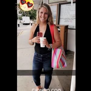 Meet your Posher, Liz